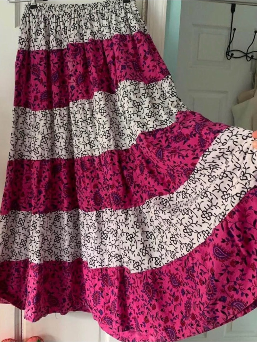 Vintage pink and white skirt